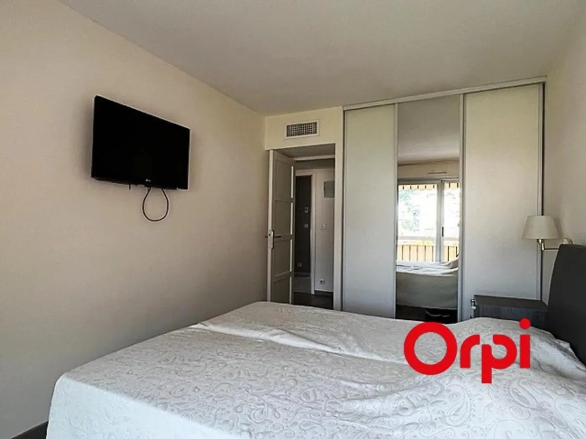 Appartement Lumineux Proche Plages Et Centre-Ville Avec Clim, Balcons Et Parking Inclus - Fr-1-647-18 Menton Apartment